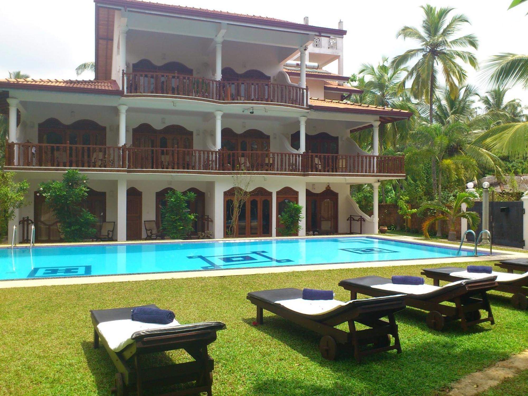 Sandali Walauwa Hotel Bentota Exterior photo