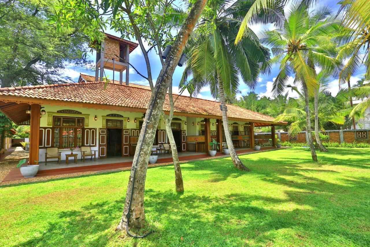 Sandali Walauwa Hotel Bentota Exterior photo