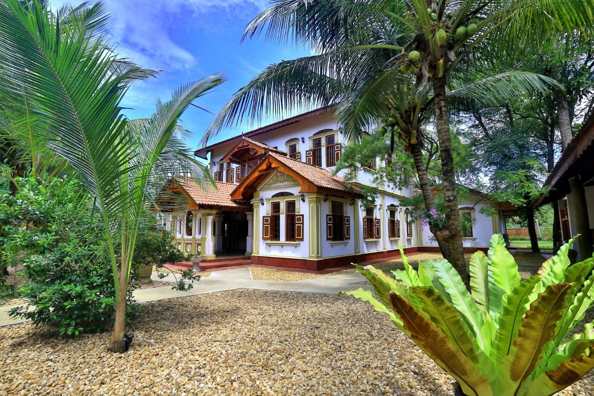 Sandali Walauwa Hotel Bentota Exterior photo