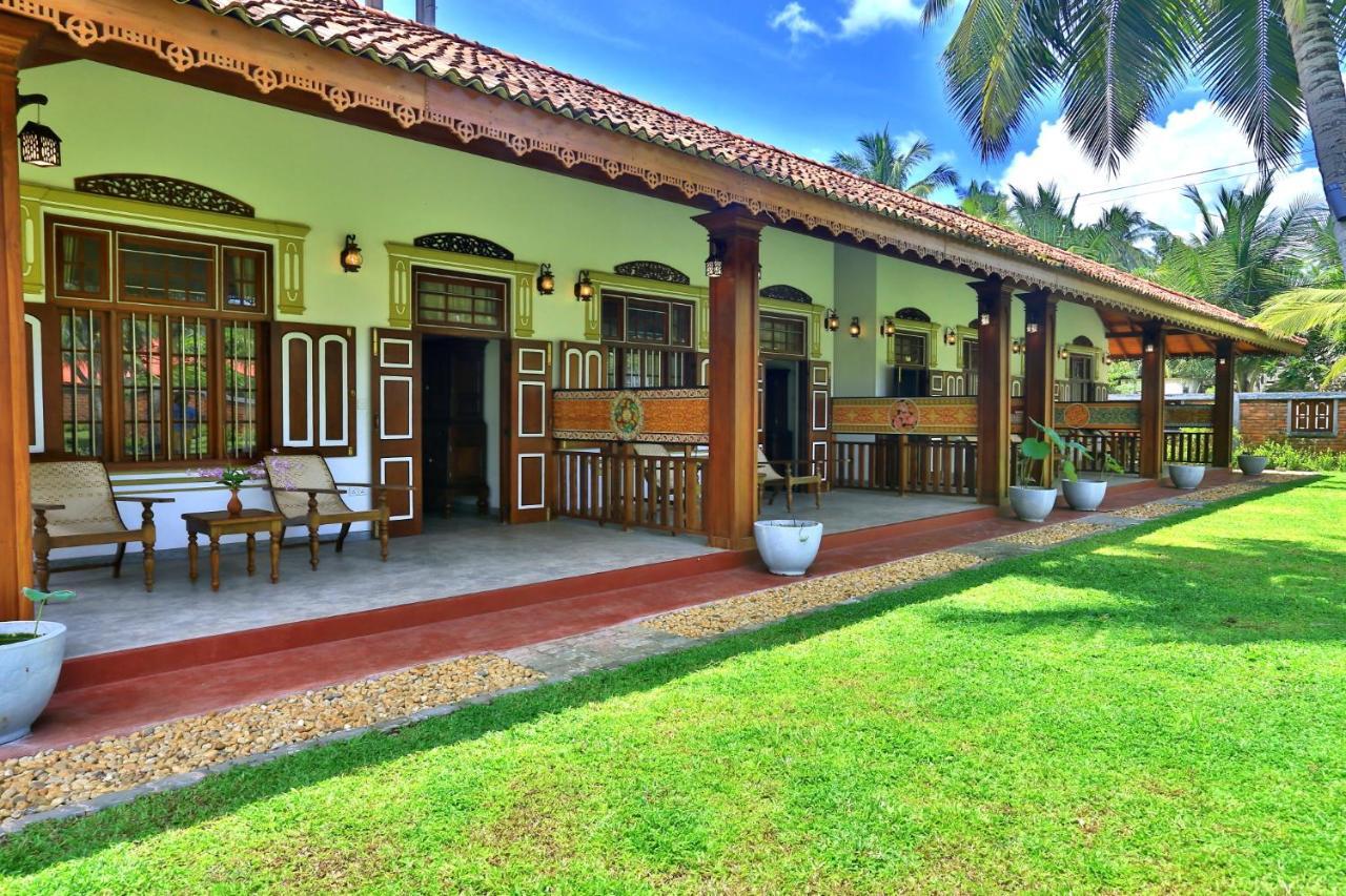 Sandali Walauwa Hotel Bentota Exterior photo